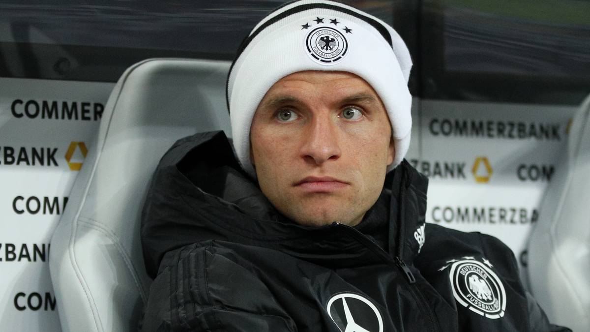 Seit der WM findet sich Müller bei der Nationalmannschaft deswegen vermehrt auf der Bank wieder. Bei seinen letzten vier Länderspielen muss er mit der Rolle als Joker vorlieb nehmen