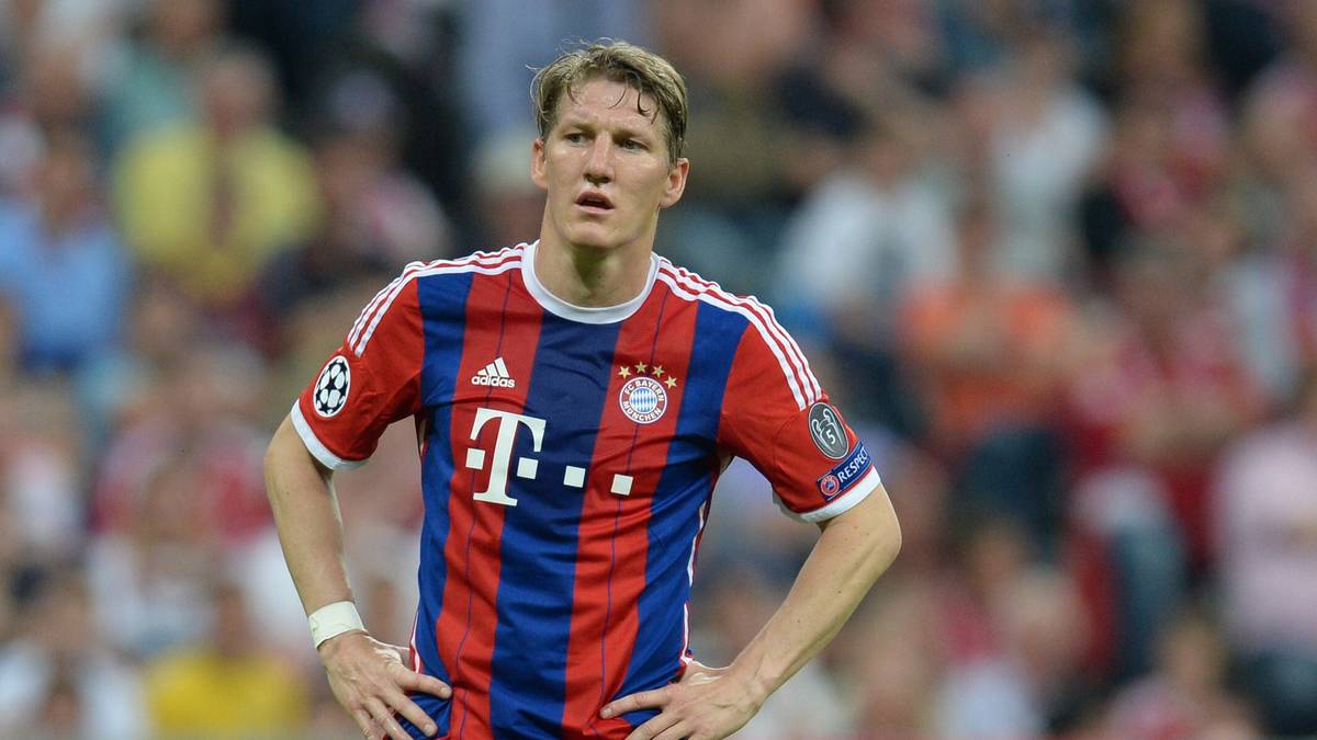 BASTIAN SCHWEINSTEIGER (bis 87. Minute): Dem Routinier war zwar erneut anzumerken, dass er nicht topfit ist. Aber er biss sich in die Partie und hatte Pech bei einem Kopfball, den ter Stegen noch entschärfen konnte (38.). Leitete mit Pässen auf die Torschützen Lewandowski und Müller das 2:2 und 3:2 ein. SPORT1-Note: 2,5
