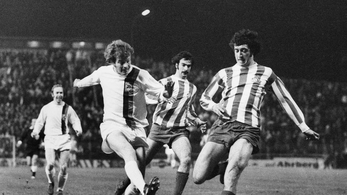 HERBERT WIMMER (MITTELFELD): Als defensive Absicherung von Spielmacher Günter Netzer war "Hacki" ein zentraler Baustein des Erfolgsteams der Siebziger, bis 1978 in 366 Bundesliga-Spielen für Gladbach aktiv