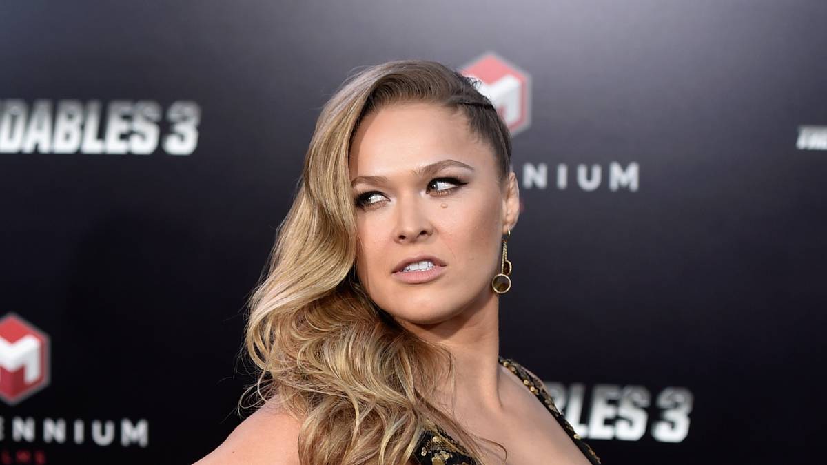 Auf dem roten Teppich weiß sich Rousey genauso gut zu präsentieren wie im Ring