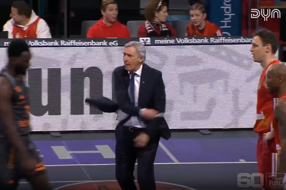 Minutenlange Wut! Bayern-Coach kriegt sich nicht mehr ein