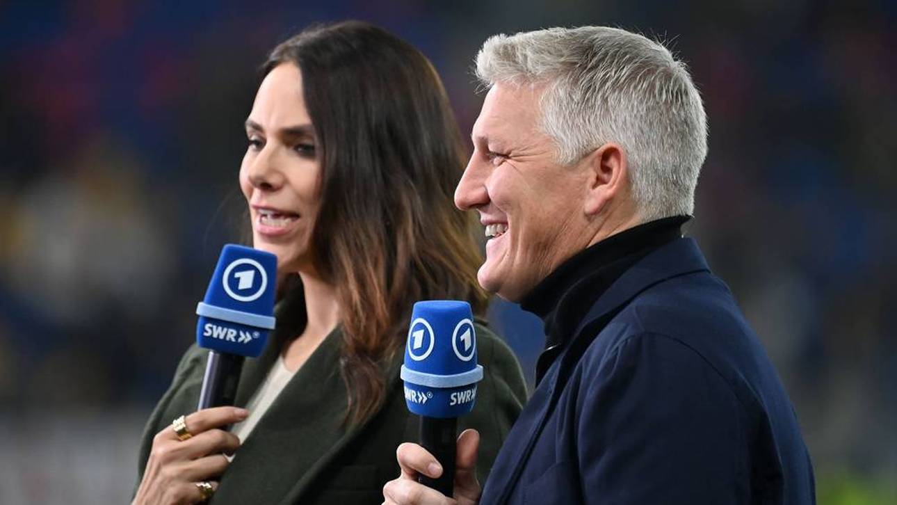 Moderatorin Esther Sedlaczek und Experte Bastian Schweinsteiger begleiteten das Länderspiel in der ARD