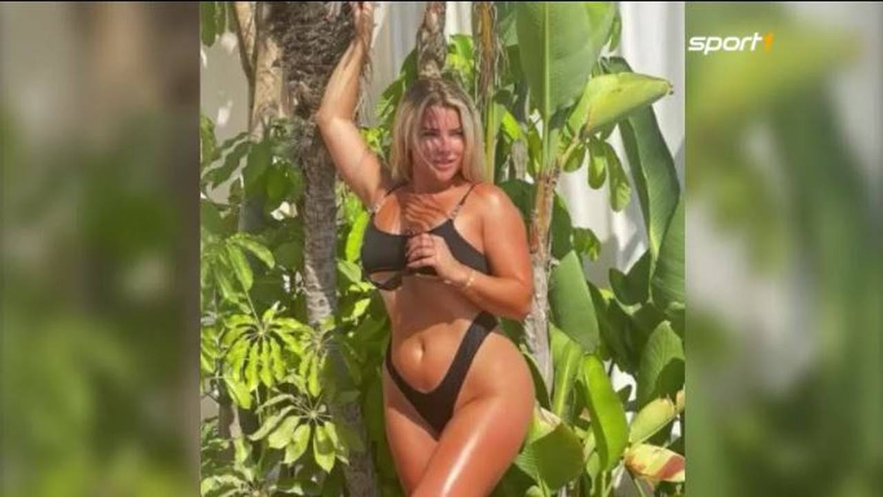 Schon Wieder! Madeleine Wright zeigt erneut aufreizende Urlaubsbilder