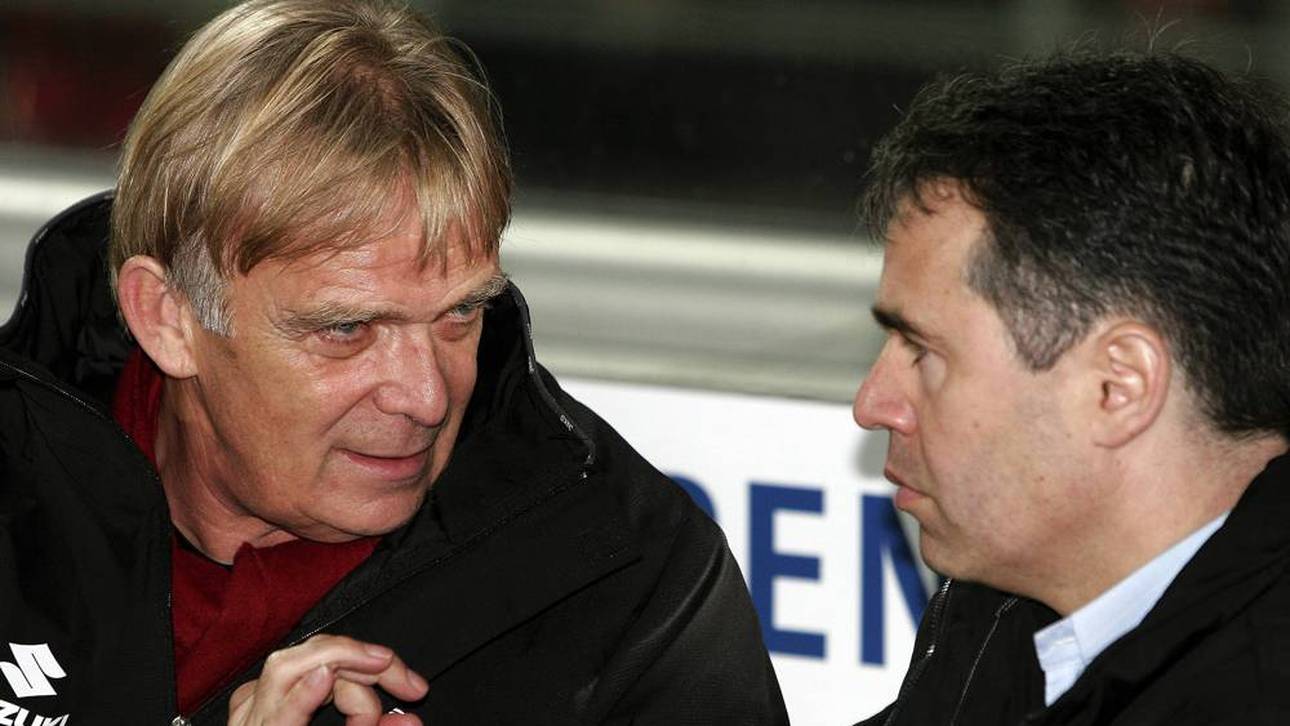 Volker Finke (l.) im Gespräch mit Andreas Rettig (r.)