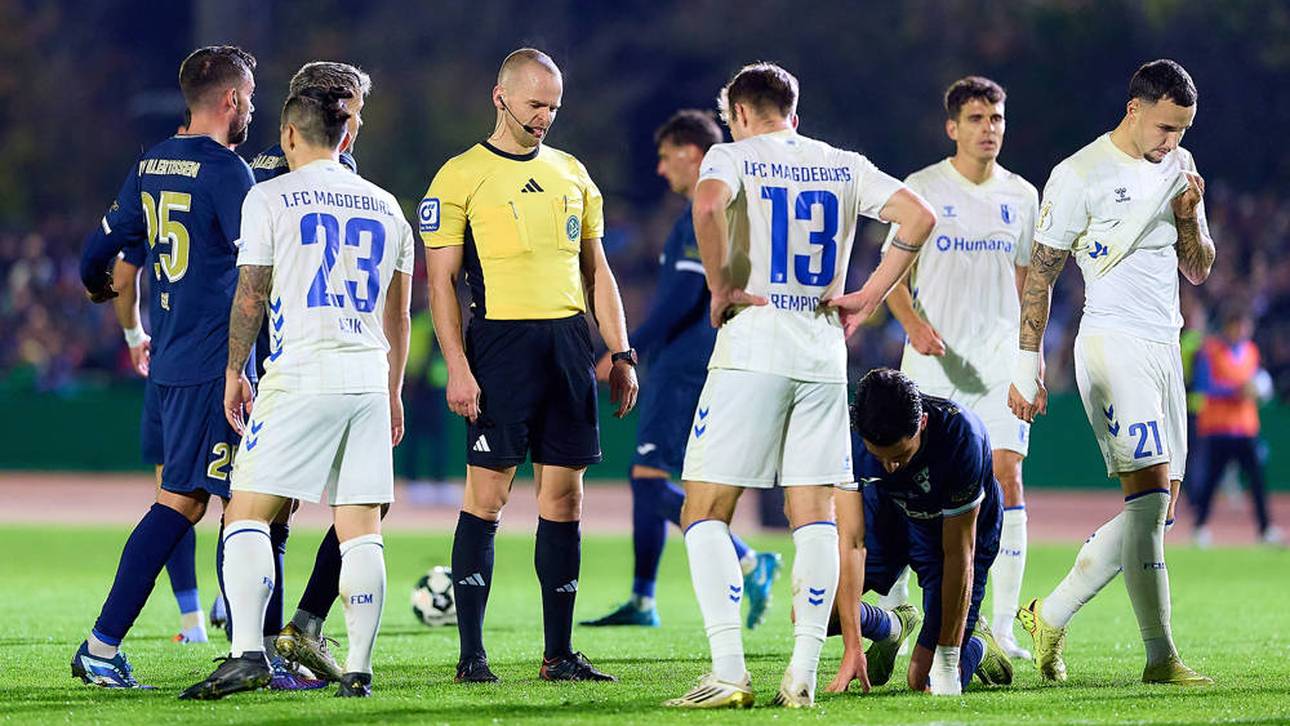 Schiedsrichter Patrick Schwengers (M.) war in Illertissen mehrfach im Zentrum des Geschehens