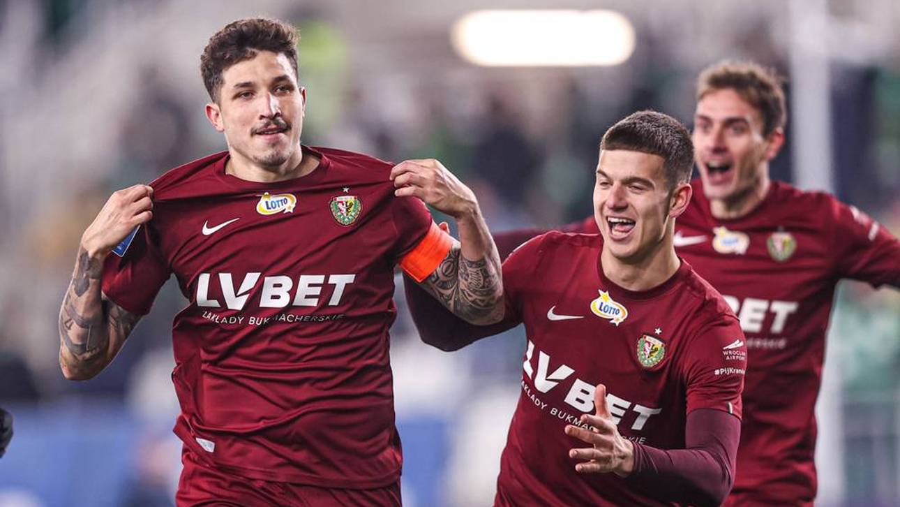 Erik Exposito (l.) erzielte 13 Tore in 16 Spielen in der Liga
