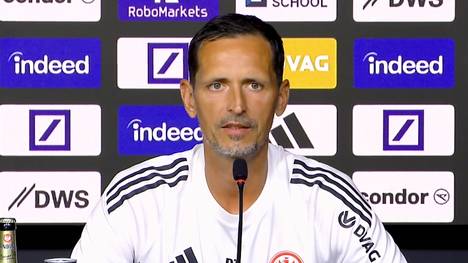 Die Wechselgerüchte um Frankfurt-Keeper Kevin Trapp werden immer konkreter. Auf der Pressekonferenz vor dem Pokal-Spiel gegen den FV Engers 07 trifft SGE-Trainer Dino Toppmöller eine überraschende Aussage rund um seinen Torhüter. 