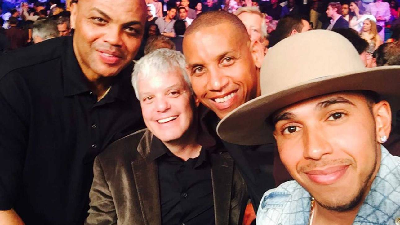 Hamilton trifft Basketball-Legenden