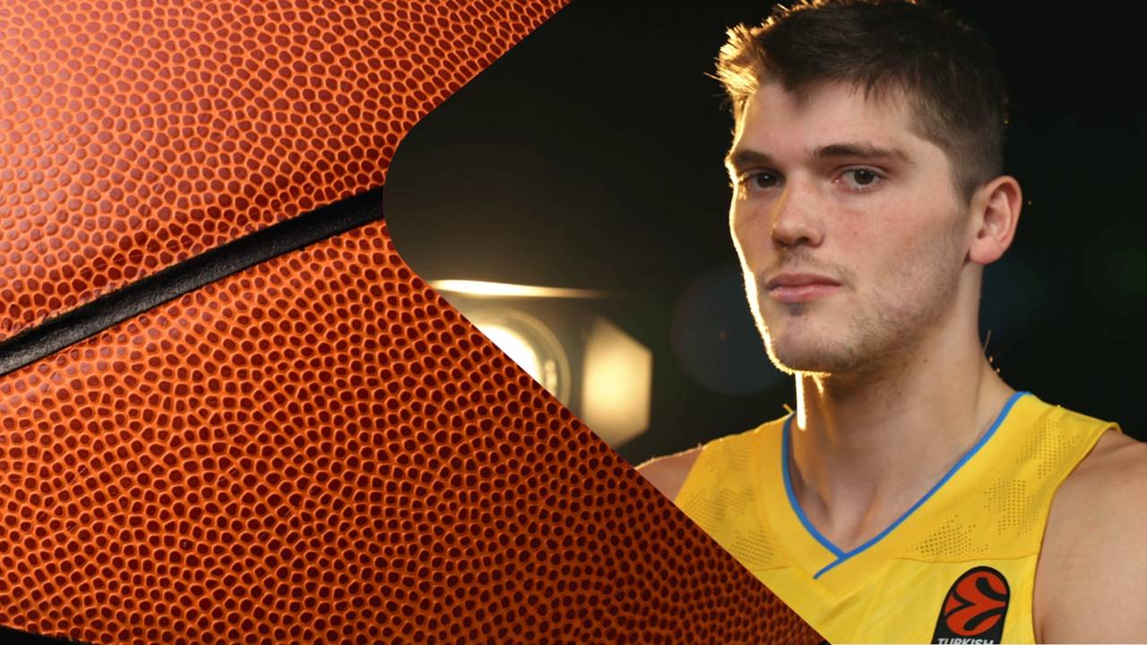Ben Lammers ist ALBA Berlins Wand unter dem Korb. An ihm kommt so schnell keiner vorbei.