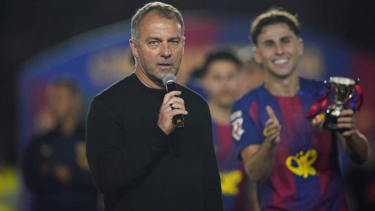 Barca-Coach Hansi Flick bei der Meisteransprache