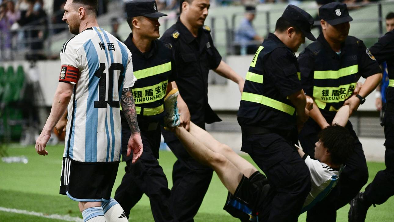 Messi-Umarmung: Harte Strafe für Flitzer