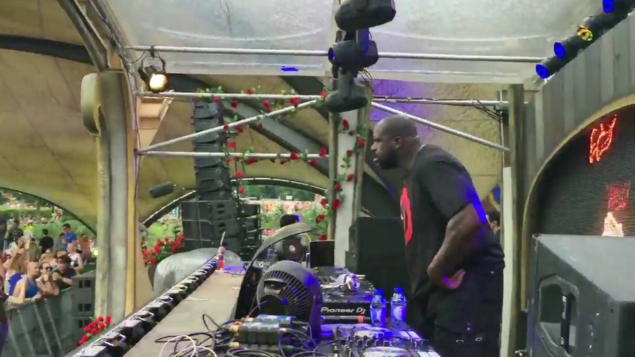 „Shaq“ heizt bei Festival als DJ ein