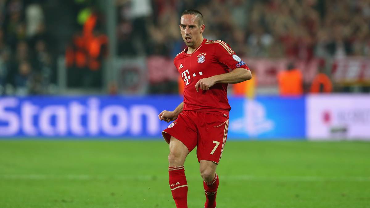 2013 - FRANCK RIBERY (Mittelfeld): Der Franzose hätte 2013 eigentlich Weltfußballer werden müssen, wurde aber hinter Ronaldo und Messi nur Dritter. "Was hätte ich noch mehr machen können, als mit Bayern alles zu gewinnen?" Gute Frage…