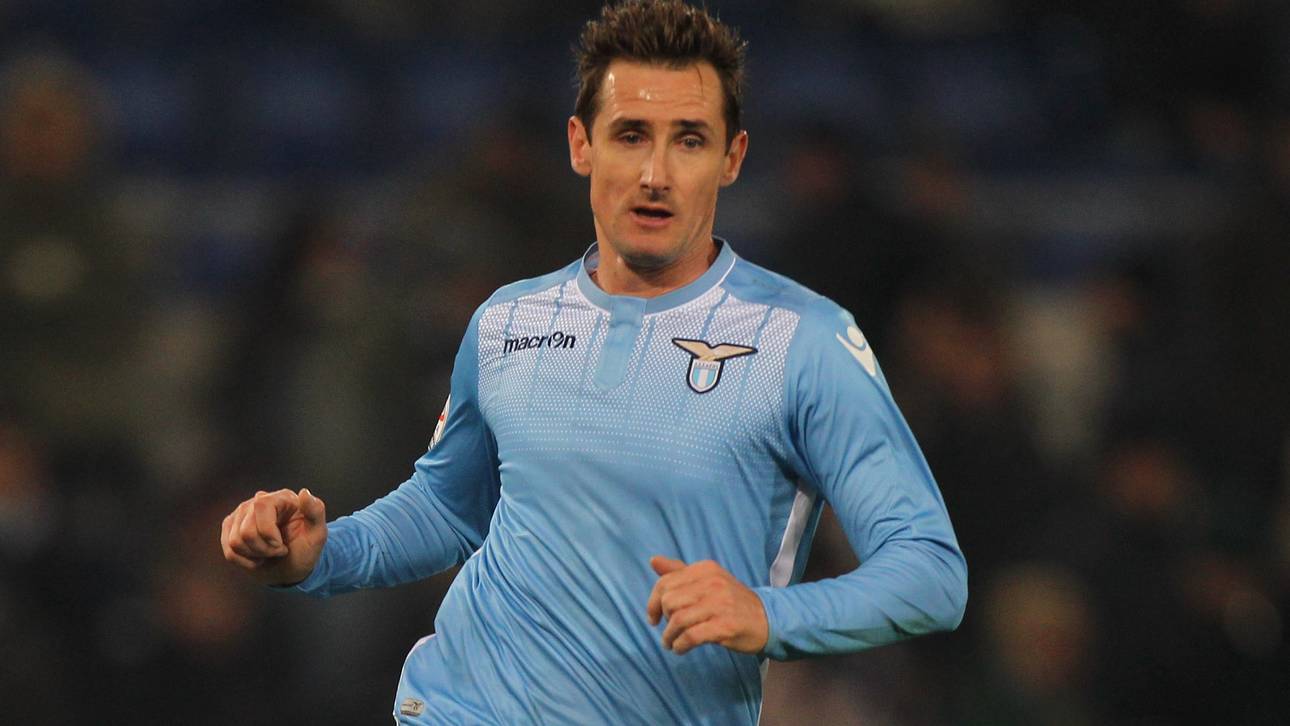 Medien-Schelte für schwachen Klose