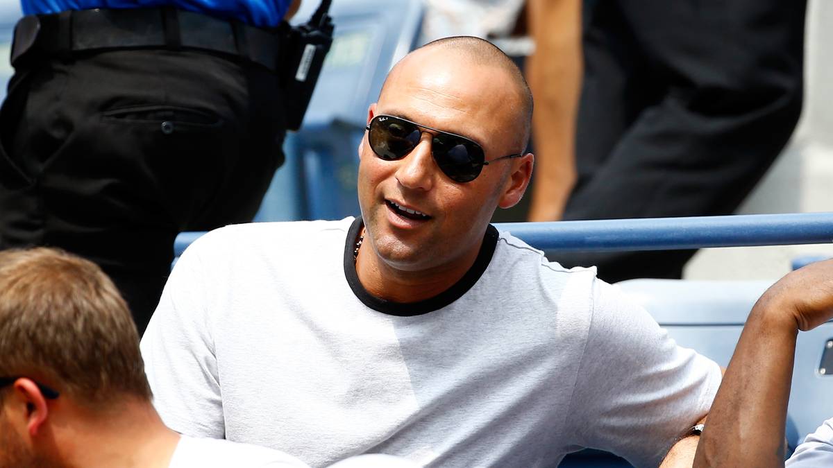 Besser mit der Hitze kommt eine lebende Baseball-Legende zurecht. Derek Jeter, fünffacher Gewinner der World Series mit den New York Yankees, genießt seinen Ruhestand auf dem Centre Court