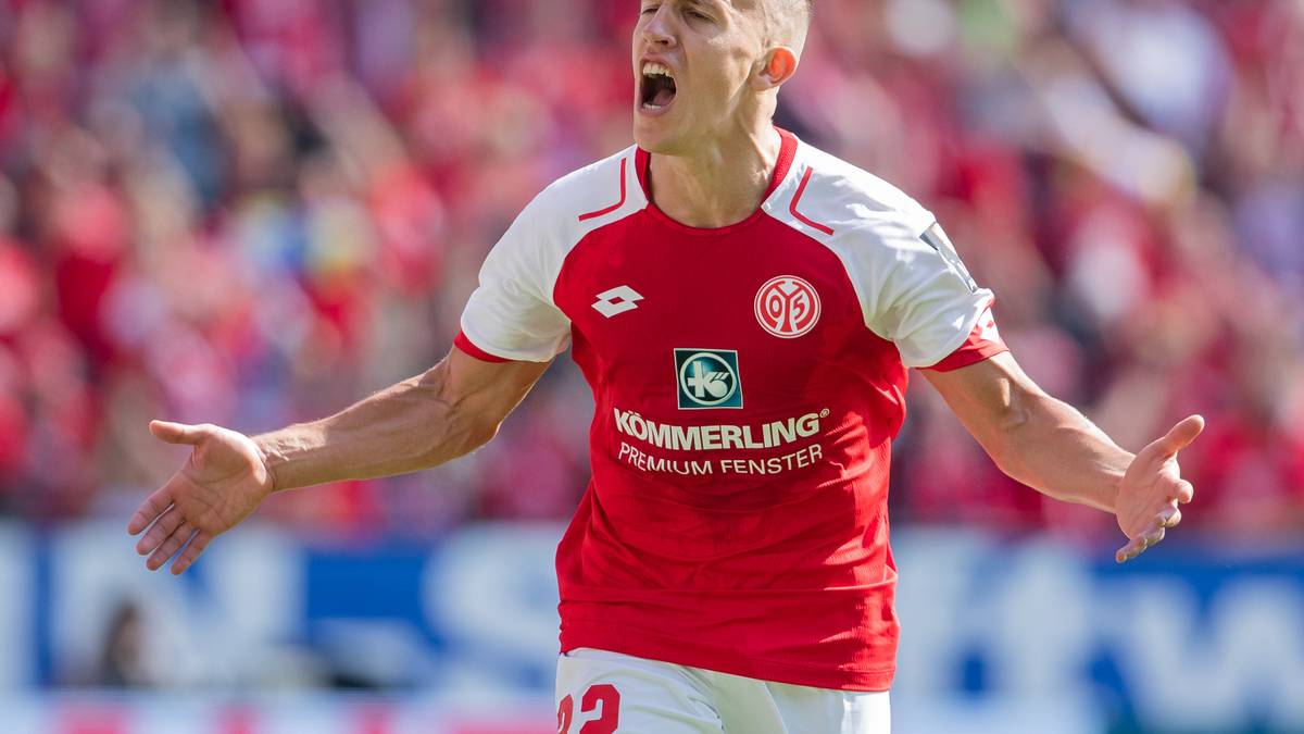 ABGÄNGE: Pablo De Blasis (SD Eibar/2 Millionen Euro) Suat Serdar (Schalke 04/11 Millionen Euro), Leon Balogun (Brighton & Hove Albion/ablösefrei), Jonas Lössl (Huddersfield/2,5 Millionen Euro, war verliehen), Marin Sverko (Karlsruher SC/Leihe), Nigel de Jong (Al Ahli/Vertragsende), Abdou Diallo (Borussia Dortmund), Yoshinori Muto (Newcastle United/11 Millionen Euro), Aaron Seydel (Holstein Kiel/Leihe), Kenan Kodro (FC Kopenhagen)