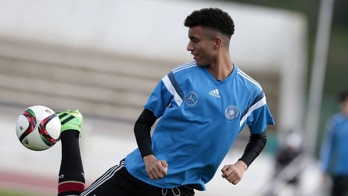 Im Sommer 2015 überwies der FC Bayern 500.000 Euro für den jungen Spielmacher nach Fürth. Rechtfertigte die stolze Summe mit 13 Scorerpunkten in den ersten 13 Partien