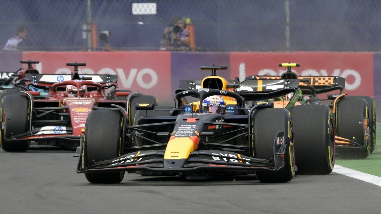 Sainz siegt in Mexiko – Monsterstrafe für Verstappen