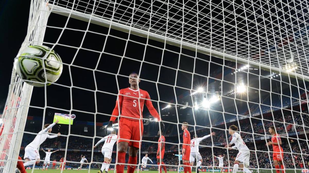 Die "NZZ" sah einen Grund im verwässerten Quali-Modus und schrieb von einem "sehr normalen Spiel in einem übersättigten Markt"