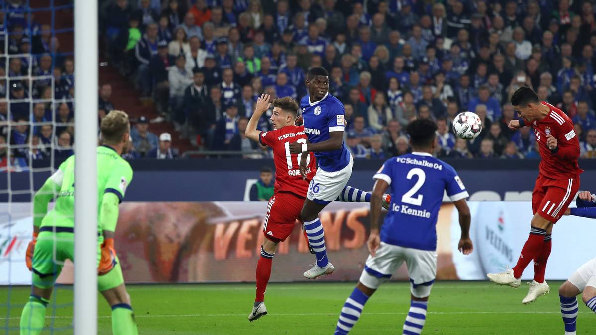 4. SPIELTAG - Bayern siegt mit 2:0 auf Schalke und feiert den siebten Pflichtspielsieg in Folge. Nicht nur Schalke-Manager Christian Heidel prophezeit danach eine weitere langweilige Saison an der Spitze: "Ich kann mir nicht vorstellen, dass die Bayern diese Saison ein Spiel verlieren"