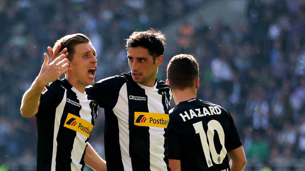 Dan wird es emotional: Patrick Herrmann (l.) erzielt den vermeintlichen Ausgleich der Fohlen, ....