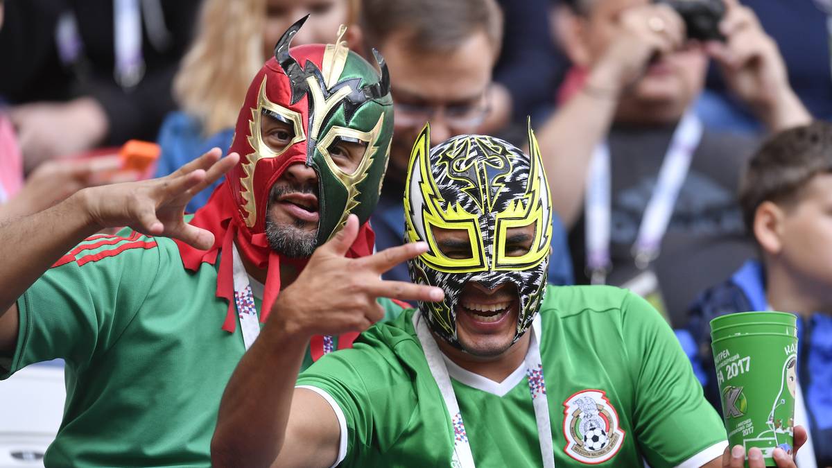 Dieser mexikanische Fan organisierte sich einen Becher in den Landesfarben