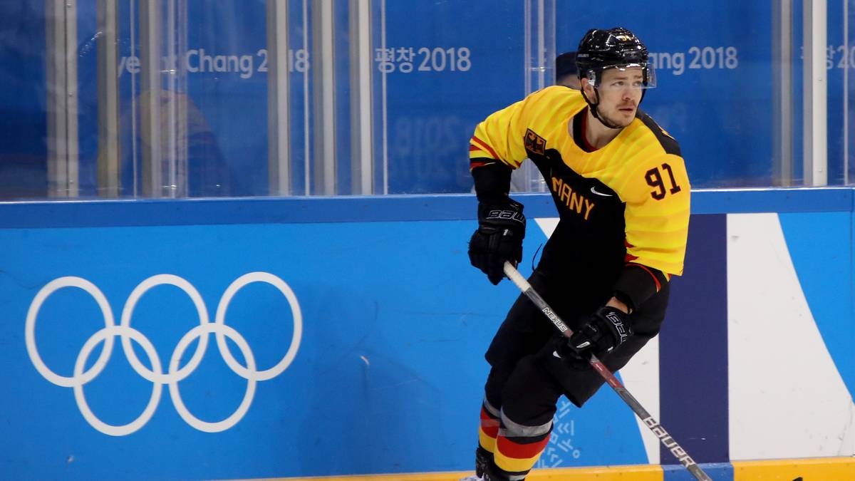 MORITZ MÜLLER (31, Kölner Haie): Der Ehemann von Nadja Eichin, Tochter des einstigen Werder- und 1860-Managers Thomas Eichin, agiert seit 2007 in der A-Nationalmannschaft. Er spielt solide, sichere Pässe und bringt die nötige Aggressivität in den Zweikämpfen an der Bande mit