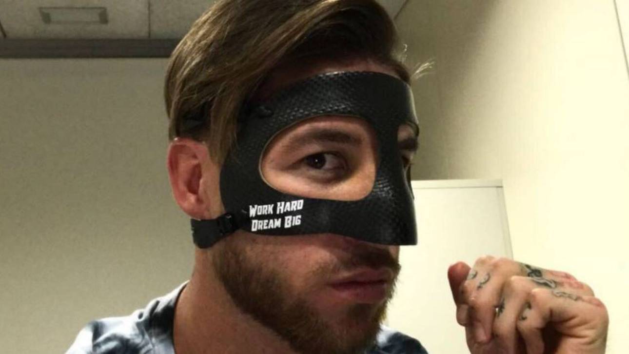 Real-Star Ramos spielt mit Maske