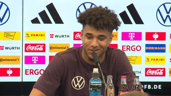 Schade über sein DFB-Debüt: "Alles aufsaugen, was geht"