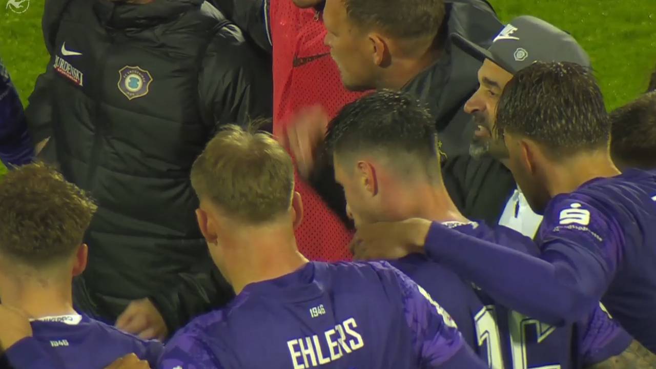 23 Jahre Profifußball enden mit emotionalen Szenen