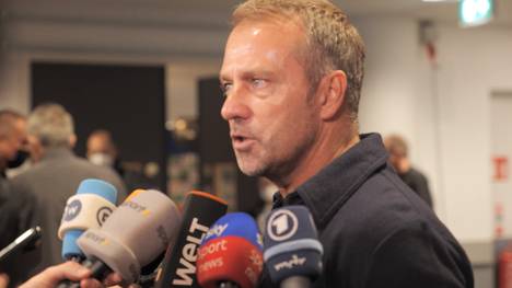 Die Nationalmannschaft spielt gegen England in der Nations League 3:3 - nach einer 2:0 Führung eher eine Enttäuschung. Das sieht auch Bundestrainer Hansi Flick so.