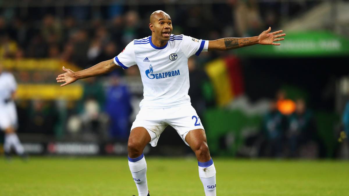 NALDO: Als Schalke vor einer Woche den Vertrag mit dem Abwehrchef bis 2019 verlängerte, gab es keine Zweifel: Trotz seiner 35 Jahre ist Naldo jeden Cent wert, den ihm die Knappen aufs Konto überweisen. "Ich fühle mich wie 25", sagt der aktuell drittälteste Bundesligaspieler