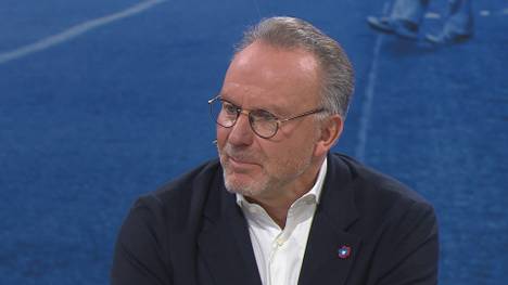 Karl-Heinz Rummenigge spricht im CHECK24 Doppelpass über sein Verhältnis zu Uli Hoeneß und verrät, dass bei den Beiden auch mal Türen geknallt sind.