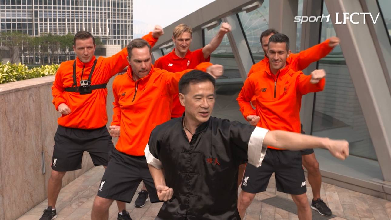 Kung-Fu-Spaß mit Liverpool-Größen