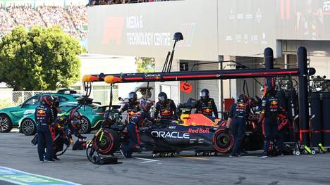 Sergio Pérez musste seinen Red Bull in Suzuka abstellen