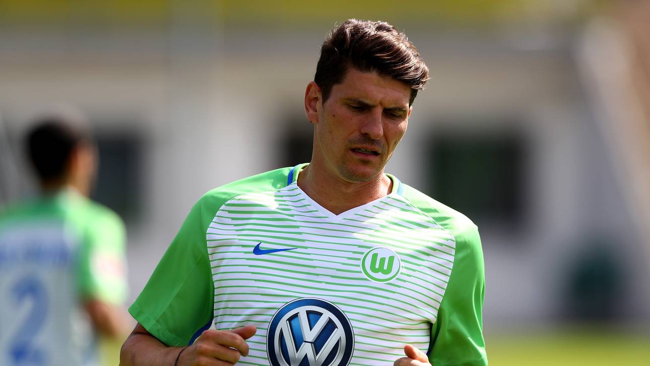 Gomez trifft bei Verhaegh-Debüt