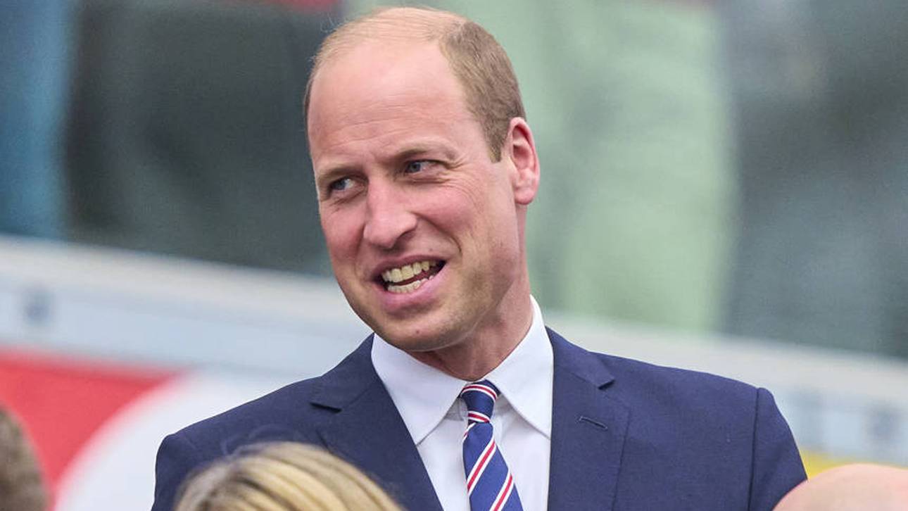 Prinz William feiert mit Aston-Villa-Fans