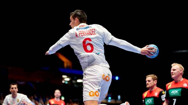 Angel Fernandez Perez of Spain plays the ball during the match Spain vs Germany of the Men´s Handball European Championship preliminary round in Trondheim, Norway, on January 11, 2020. (Photo by Ole Martin Wold / various sources / AFP) / Norway OUT (Photo by OLE MARTIN WOLD/NTB Scanpix/AFP via Getty Images)