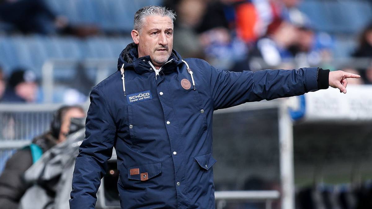 JÜRGEN KRAMNY (48) -
ehemalige Vereine: VfB Stuttgart, 1.FC Nürnberg, Darmstadt 98
Erfolge: Deutscher Meister 1992