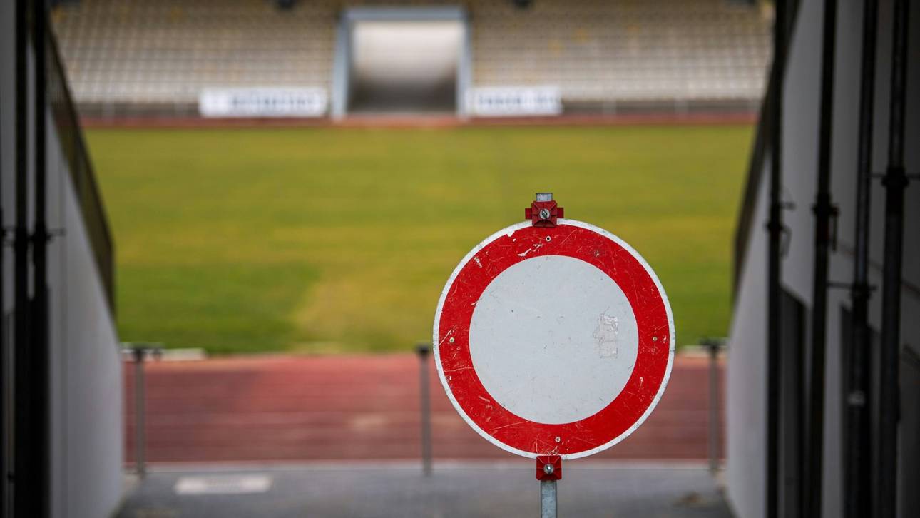 Vier Meter führen zu Stadionumzug