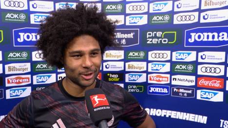 Der FC Bayern gewinnt in Sinsheim gegen die TSG Hoffenheim. Serge Gnabry zeigt sich nach dem Spiel zufrieden, vor allem unter den erschwerten Bedingungen. 