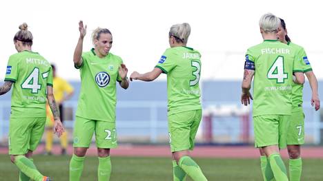 VfL Wolfsburg Women's v SC Huelva Women's - Friendly Match
