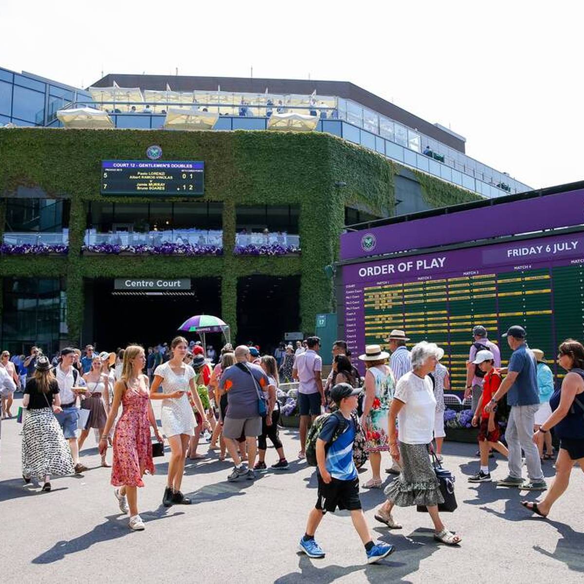 Nach einer Schlägerei auf dem Wimbledon-Gelände wurden drei Security-Mitarbeiter festgenommen.