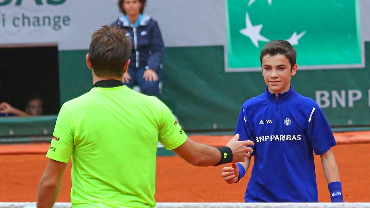 Wawrinka erfüllt Balljungen Traum