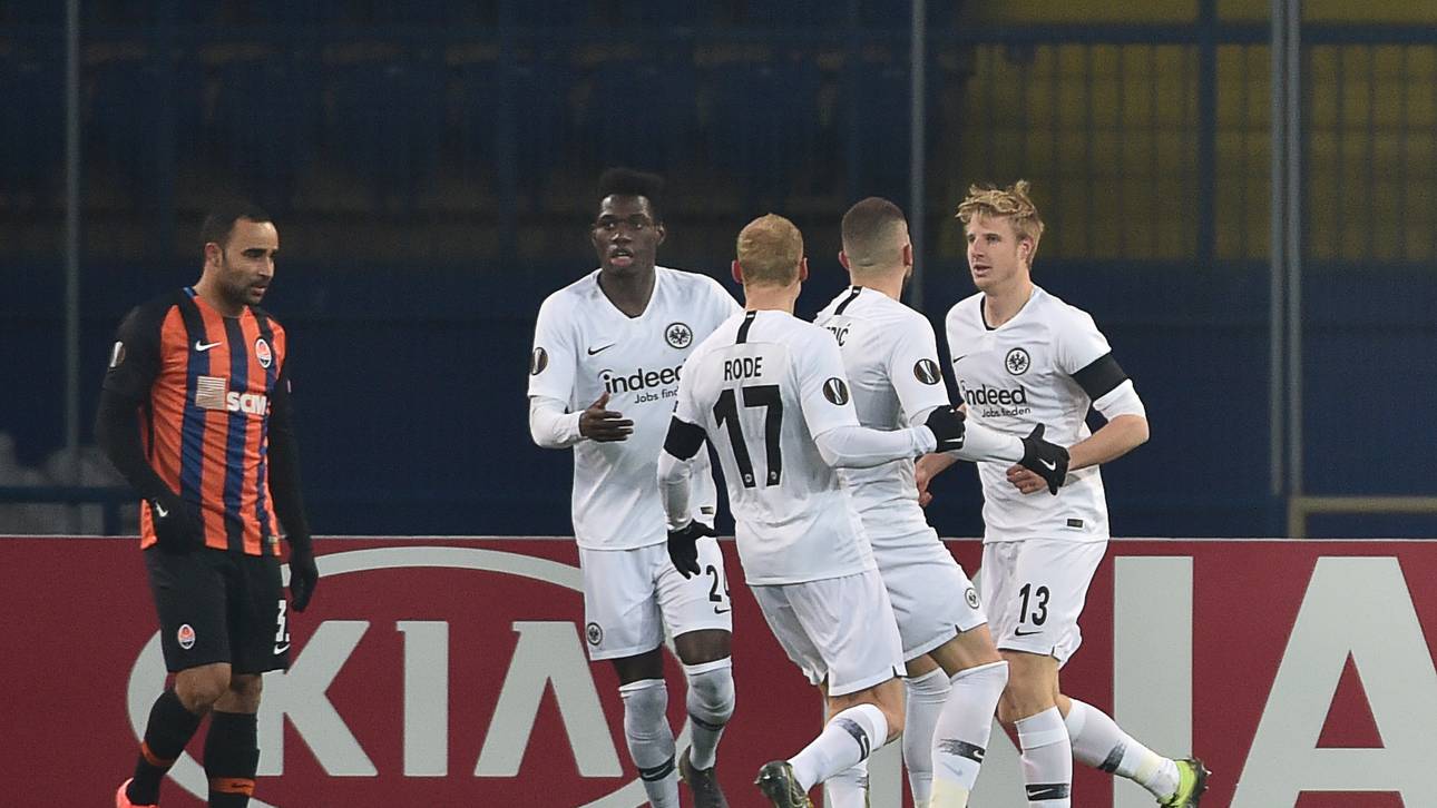 Eintracht hadert nach wildem Ritt