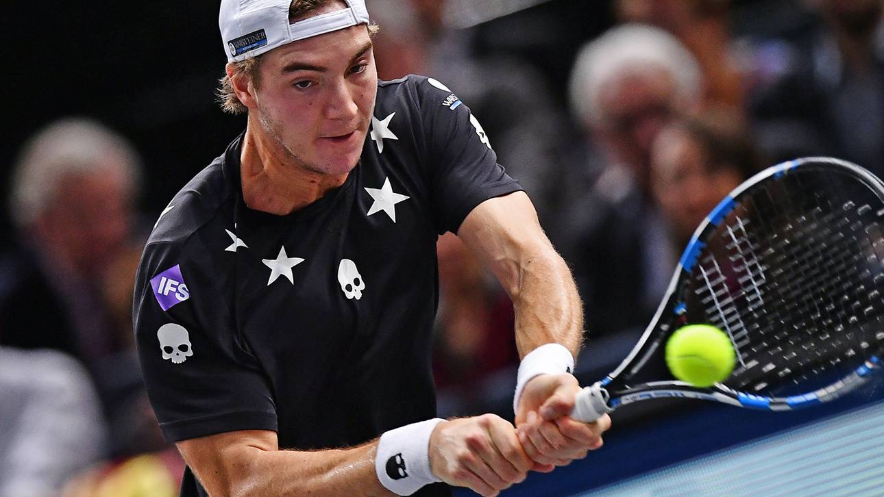 Totenkopf-Struff eliminiert Wawrinka