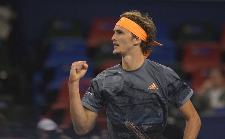 Einen Monat vor den ATP Finals in London zeigt die Formkurve von Titelverteidiger Alexander Zverev nach oben. Nach einer bisher mäßigen Saison und der Trennung von Coach Ivan Lendl scheint er kurz vor dem Saisonfinale die Kurve zu kriegen