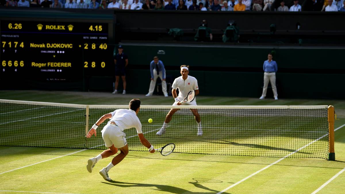 Das Endspiel ist auch von der Ära der beiden Weltklasse-Athleten und der lang anhaltenden Spannung geprägt und wird zu einem der spektakulärsten Spiele aller Zeiten. SPORT1 blickt auf die irrsten Matches der Tennis-Geschichte zurück
