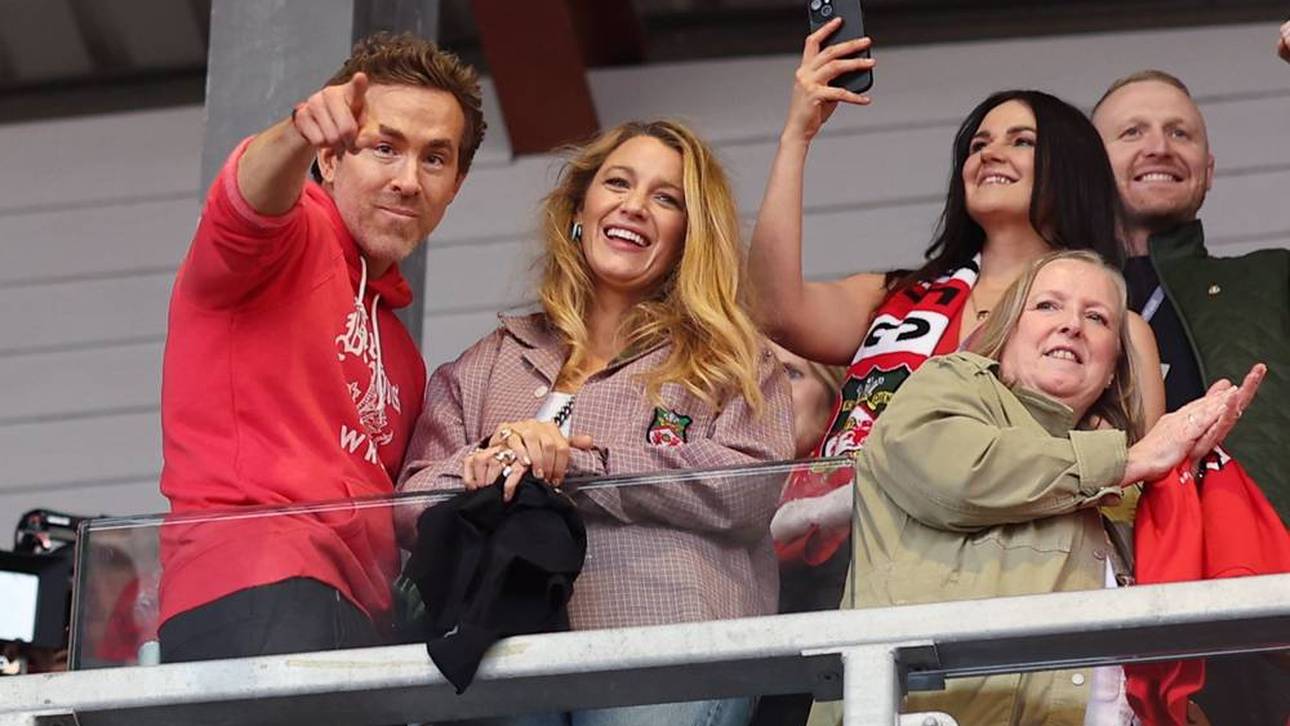 Mittendrin im Wrexham-Wunder: Die Hollywood-Stars Ryan Reynolds und Blake Lively