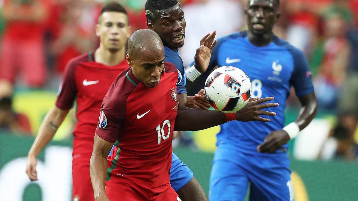 JOAO MARIO: Wie auch Adrien große Probleme in den Zweikämpfen (26,1 Prozent Zweikampfquote, schwächste Quote aller Spieler bis auf den verletzten Ronaldo). Joao Marios Vorstöße sind in der Regel kopflos. In der ersten Hälfte verstolpert er in aussichtsreicher Position. Mit mehr Platz in der Verlängerung besser und vor allem bis zur letzten Minute laufstark, aber doch glücklos. SPORT1-Note: 3,5